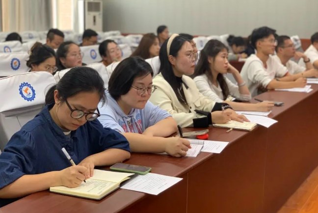 落实常规，智慧育人——阳信职专召开班主任工作会议