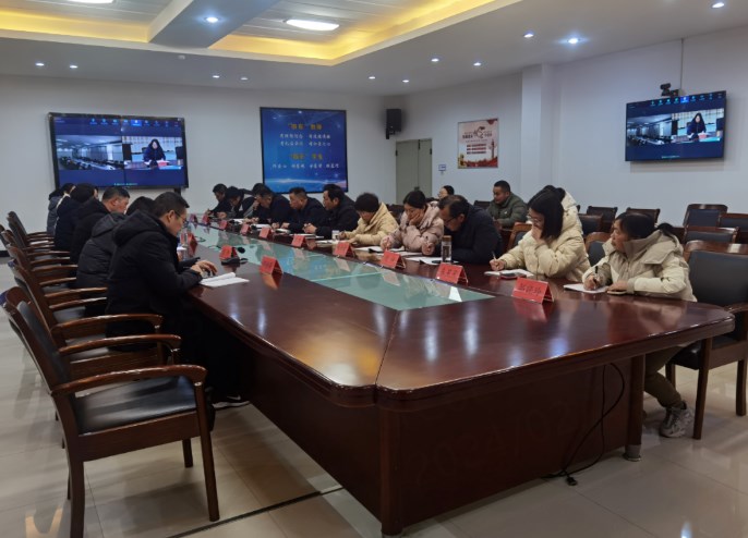 “热辣滚烫”再出发——东台中专召开春学期工作会议