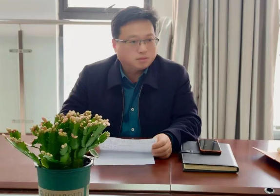 凝心教研乘马力 深耕致远启新程