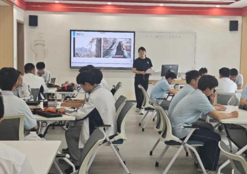 湖州市机械专业名师工作室教研活动在德清职业中专举行